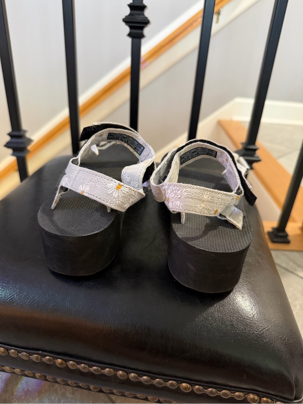 Teva Women’s Platform Sandals in Light Gray with Daisy Embroidery - Picture 3 of 4